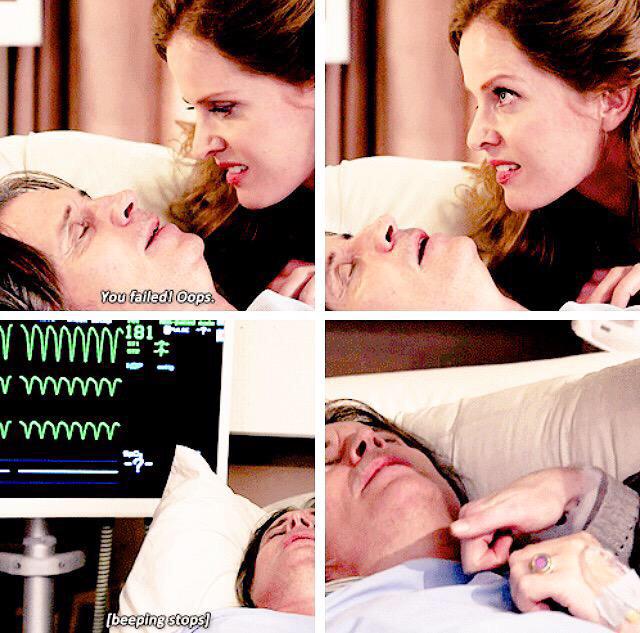 The_OUAT's tweet image. Oops😂💚 @bexmader #WickedIsBack #OnceUponATime #Oncers #WickedWitch #WickedWednesday #Zelena #ZelenasBdayParty