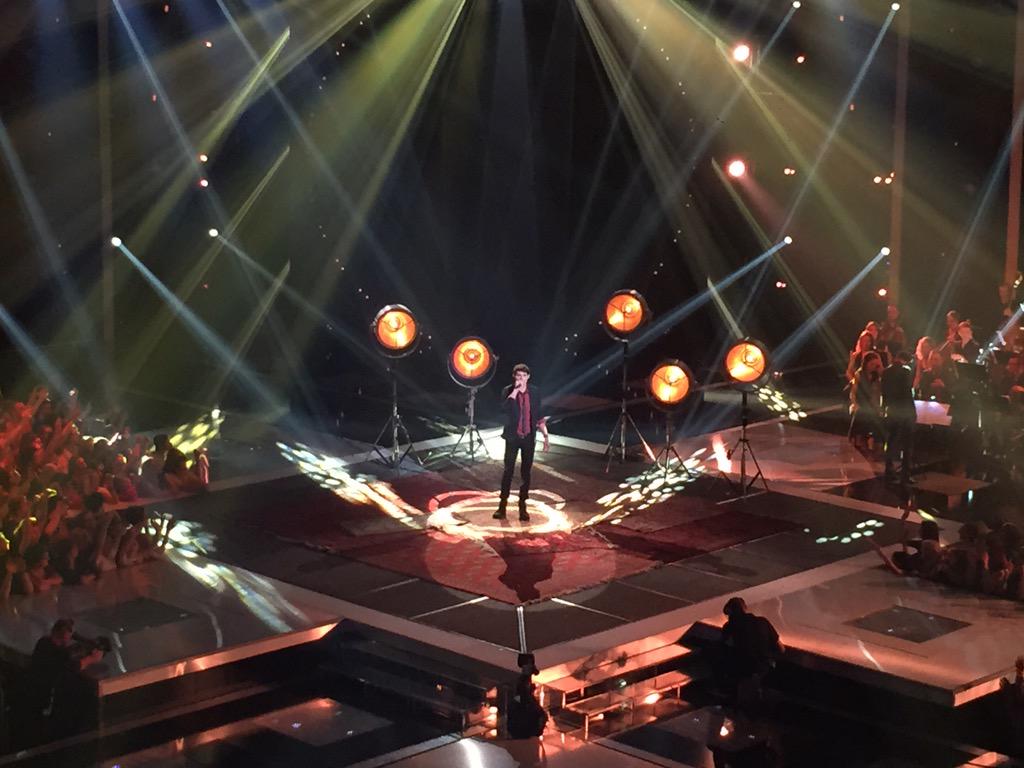 TheVoice_TF1's tweet photo. #TheVoice
🎶 Halleluuujaaaahhh 🎶 @lilian_renaud 
RT si vous trouvez ça beau ! http://t.co/3XUQE7w1T5
