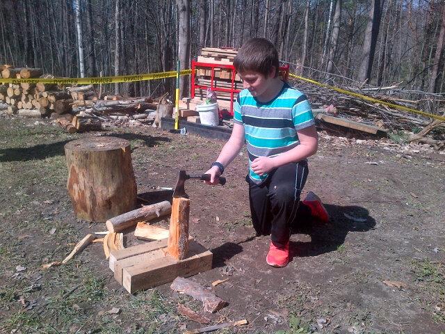 4thBarrie's tweet photo. Working to earn a permit.  Organized by a Patrol Member.  BBQ to follow.  @scoutscanada @LoriFlear #scoutsdostuff http://t.co/kkdJp6z6QL