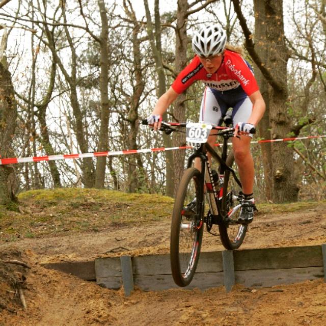 LarissaHartog01's tweet photo. Vandaag 5de overwinning op het mooie parcours in Havelte. http://t.co/MyAgRJnisU
