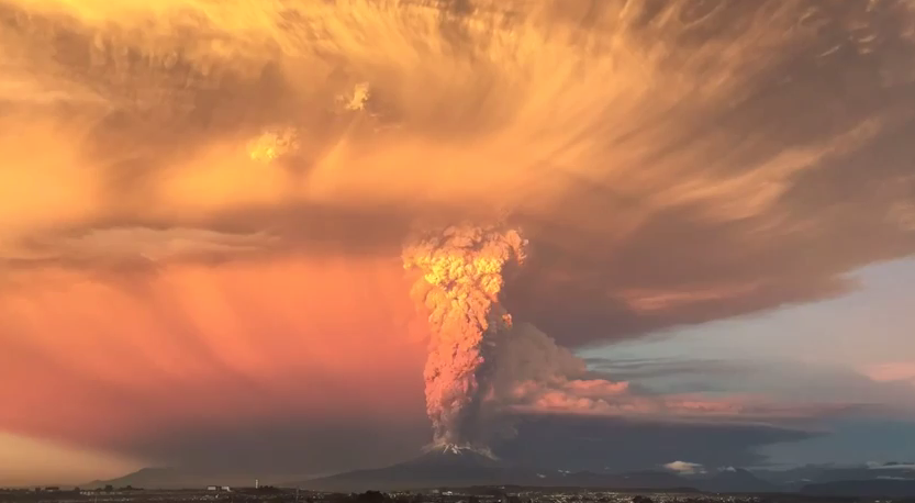 YouTube's tweet image. Beauty in chaos. goo.gl/tuL2Xg