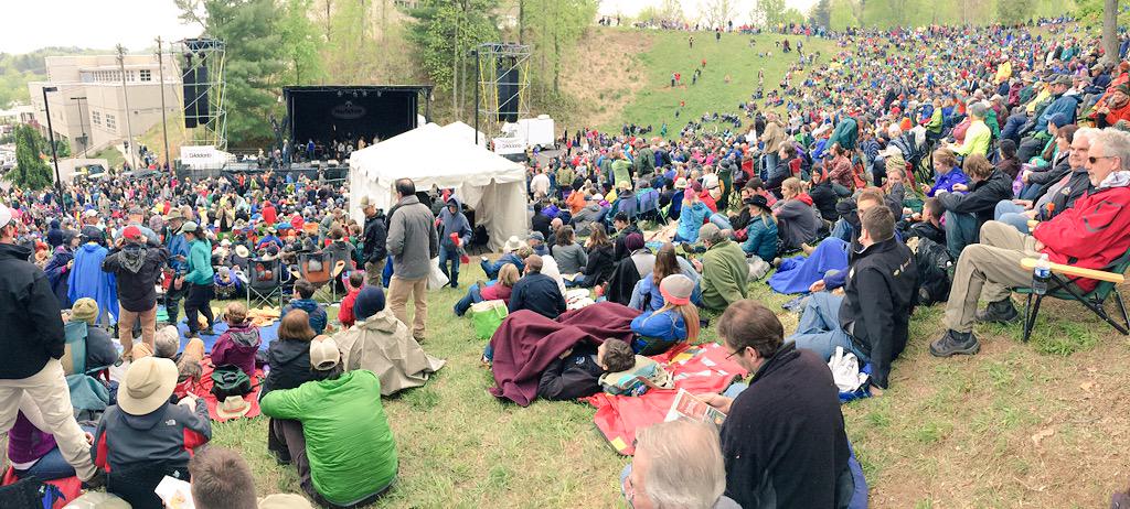 jesselittle97's tweet photo. #MerleFest2015 👍🎶 http://t.co/cs6grQJLXJ