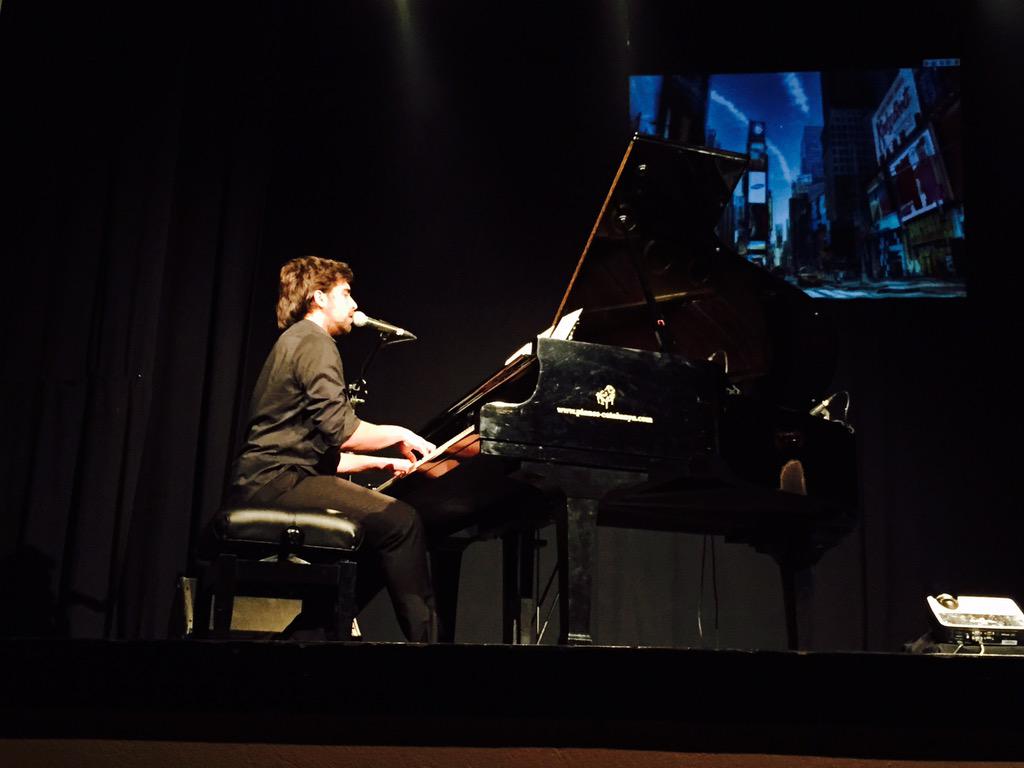 pepsoleV's tweet photo. Grans l @AlbertGamezEnri amb el piano cua i l @edmon_bosch amb el xel·lo interpretant SONS EXQUISITS
#FestaMajorÒdena http://t.co/4BPzu4MlOd