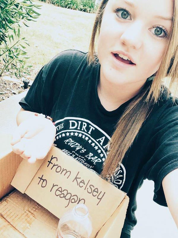 PHSwaterwars's tweet photo. Kelsey DiMisa's celeb shot of Raegan Dillon http://t.co/VIvhVd8unV