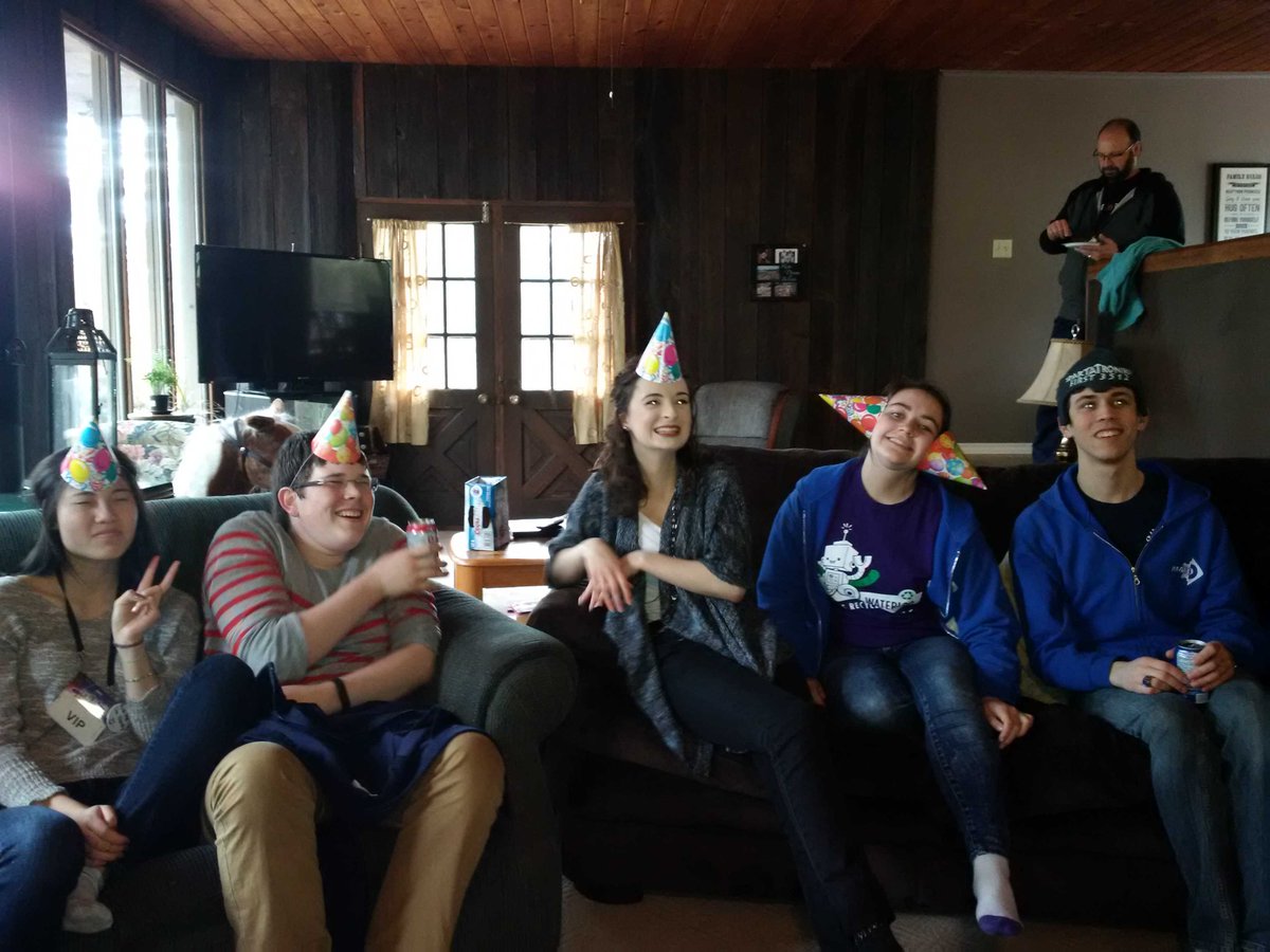 bkelso240's tweet photo. We couldn't go to St. Louis party http://t.co/jDcChi7bib