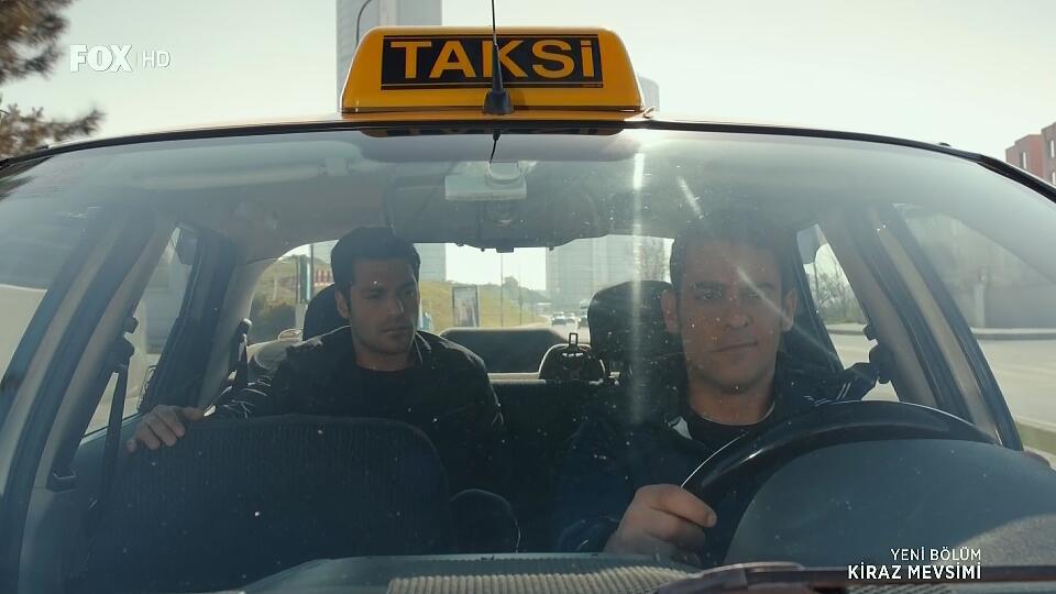 beklenenkral's tweet photo. Taksiyi tam da adamına emanet etmişler... #KirazMevsimi #enzorseçim http://t.co/STquf7oLKD
