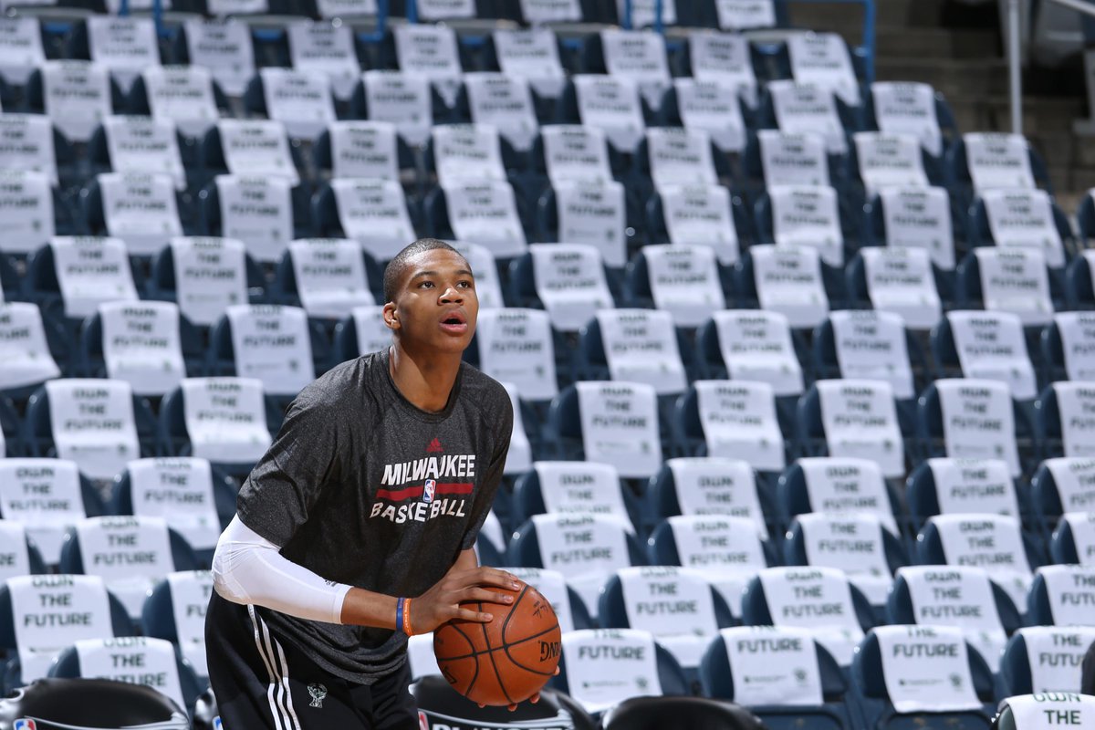 NBA's tweet photo. #GreekFreak gears up for #BULLSvBUCKS following #HAWKSvNETS on @NBAonTNT. #FearTheDeer http://t.co/tm0eSMcot9