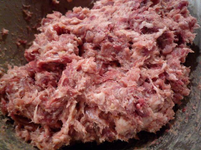 EchodelaBoucle's tweet image. #choquant #Besancon Une photo du jeune homme déchiqueté par la foule après avoir voté Anne Sila par SMS