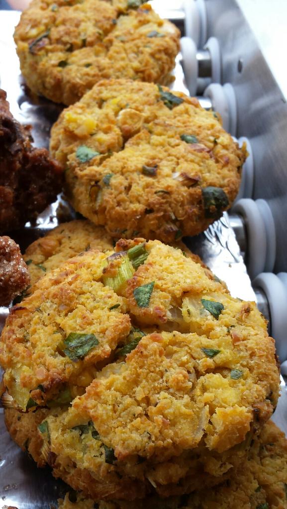NourrieCuisine's tweet photo. Chickpea Fritters at @VisitECMaryland Spring Fest - a portion of sales go to @TryVeg in honor of #USVegWeek! http://t.co/79nTJt3MVu