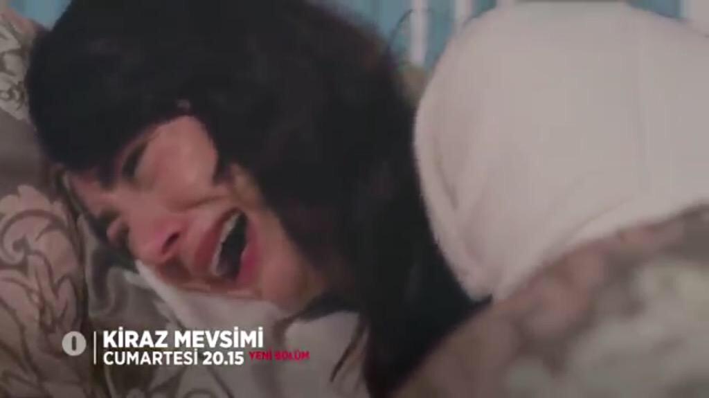 SekomOzgem's tweet photo. ÖLÜRÜMMMMMM siz ağlamayınnn nolurr!!!
@ozgecangurel 
@SerkanCayoglu http://t.co/BfN0eQYQ8V