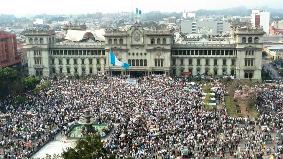Villabull's tweet photo. El Salvador ¿cuando? http://t.co/R7Nj3jzXm6