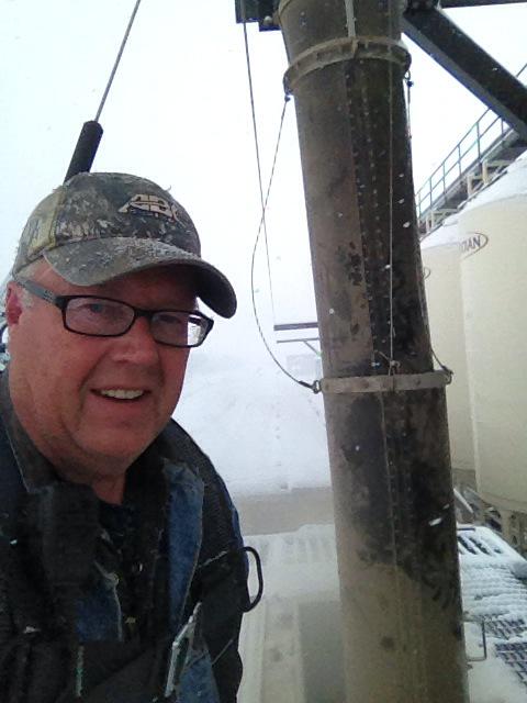 wkvemshagen's tweet image. Loading grain cars at Rosalind Grain Ltd.  what a difference one day can make.  #RGL  #BRR #abweather