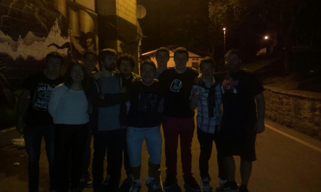 andererandio's tweet photo. Una vez mas, @resakon_ con los mejores! Gora @garilak26!! http://t.co/QH9ysw5n44