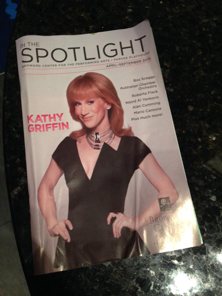 StanMeadows67's tweet photo. Great show tonight! @kathygriffin http://t.co/RBdmlvipmO
