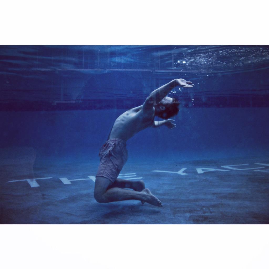 naivefilms's tweet photo. #Hotels usually bore me, but I found something #fun to do at this one... #underwater #photography http://t.co/iFL3lntGLj