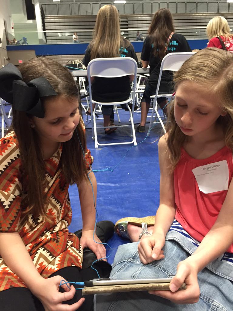 SHill_DMS's tweet photo. @ACTE @MissAdamsLES Waiting on awards at State Tech Competition📱 #ACTEdecatur http://t.co/Vg8sZHHIpS