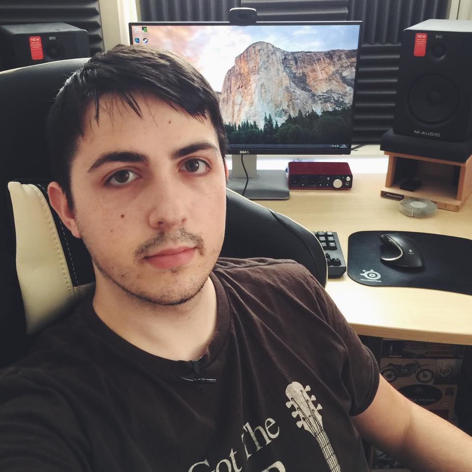 UnboxUk's tweet photo. This @GTOmegaRacing PRO chair is super comfy :D http://t.co/36MTGNmLuu