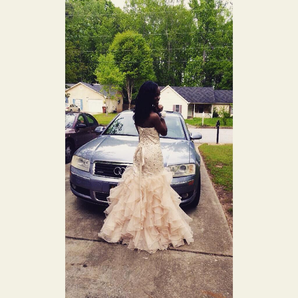 chayeezy's tweet photo. #enJOYthesauce #enJOYtheslay #DABBday http://t.co/OOQXIPBb7X