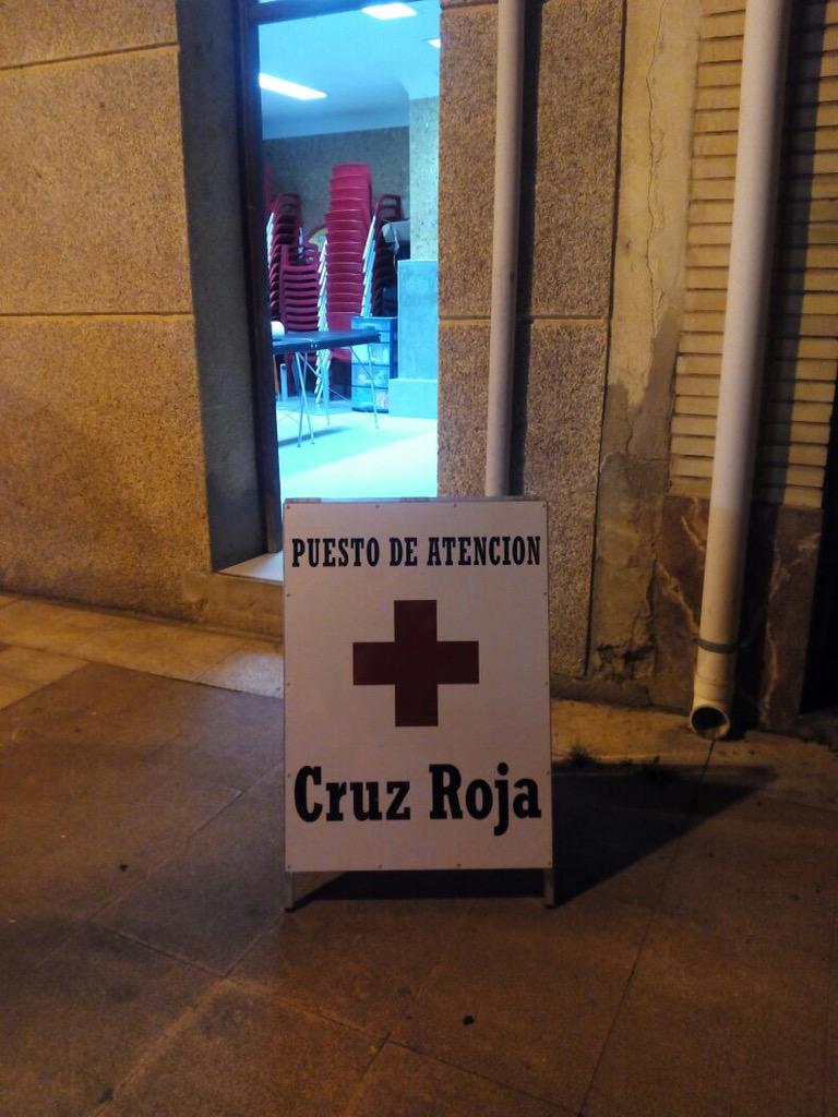 CruzRojaRioja's tweet photo. Puesto de Tricio realizando las primeras atenciones #Valvanerada2015 http://t.co/E2PGeghyDE