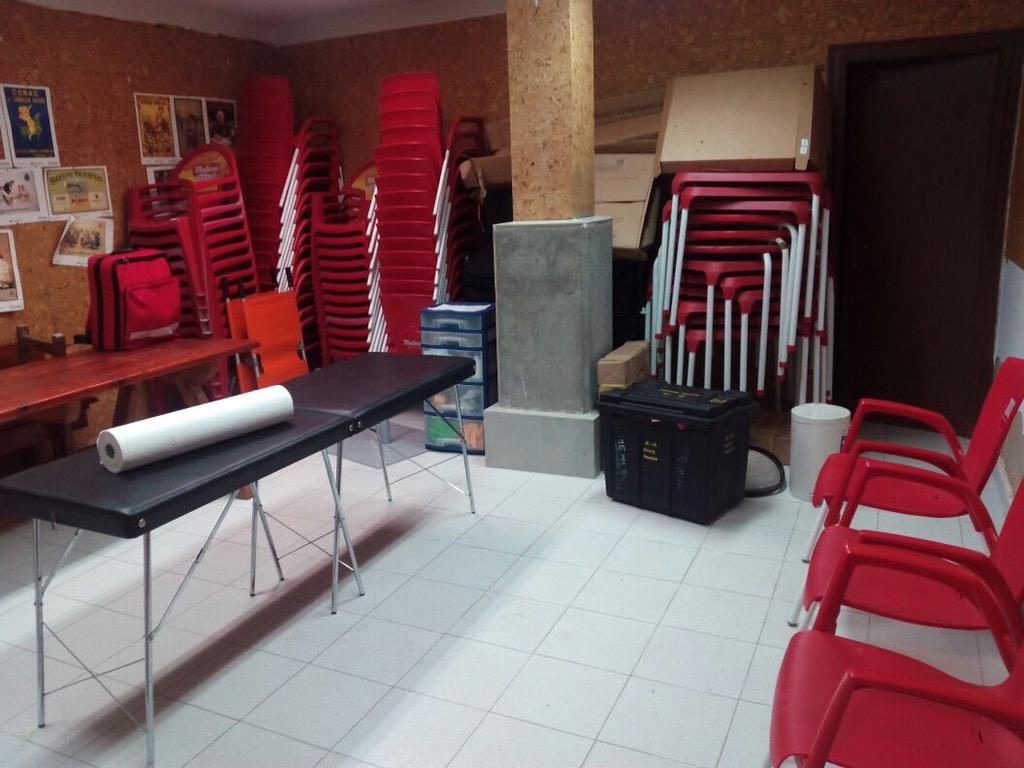 CruzRojaRioja's tweet photo. Puesto de Tricio realizando las primeras atenciones #Valvanerada2015 http://t.co/E2PGeghyDE