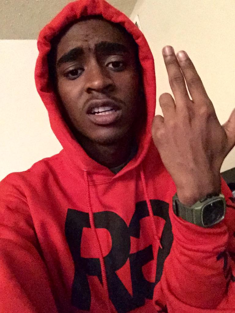 RealElKidd_'s tweet photo. #M3Boy http://t.co/fBzfxZymmr