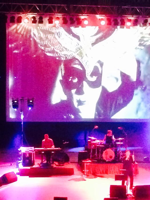tangleduptotty's tweet photo. Awesome voice tonight @MarcAlmond @BridgewaterHall backdrops/videos fabulous too #sugarskull #variete #gutterheart http://t.co/QAEJflzRQ2