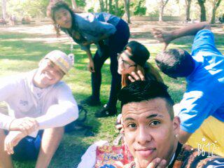 ivaneduardo_22's tweet photo. pasando un momento diferente junto a los compañeros, y vocalista #neal del duo @NealYWillMusica http://t.co/rZcvLMKt7P