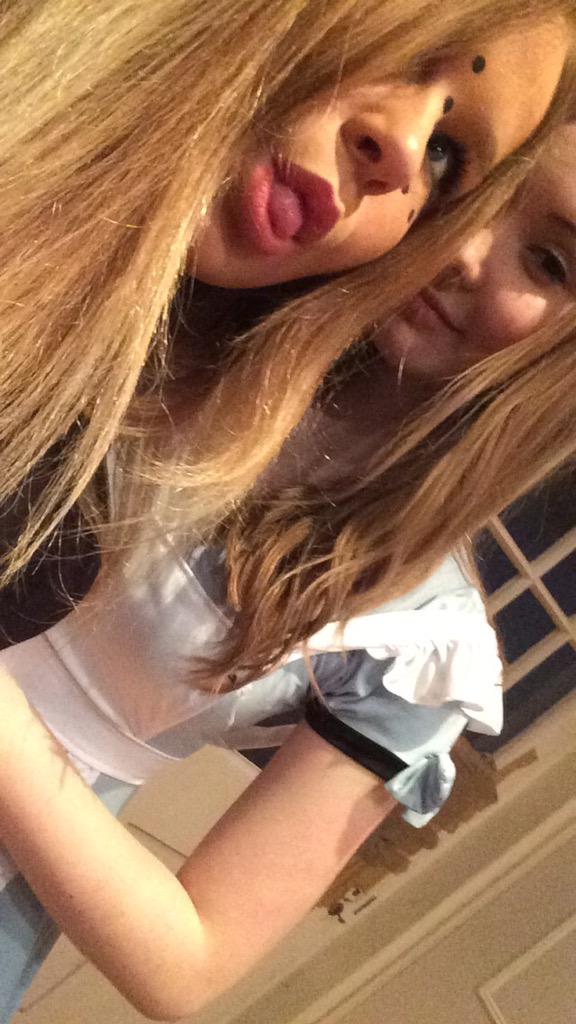 scarlett👸🏼 tweet media