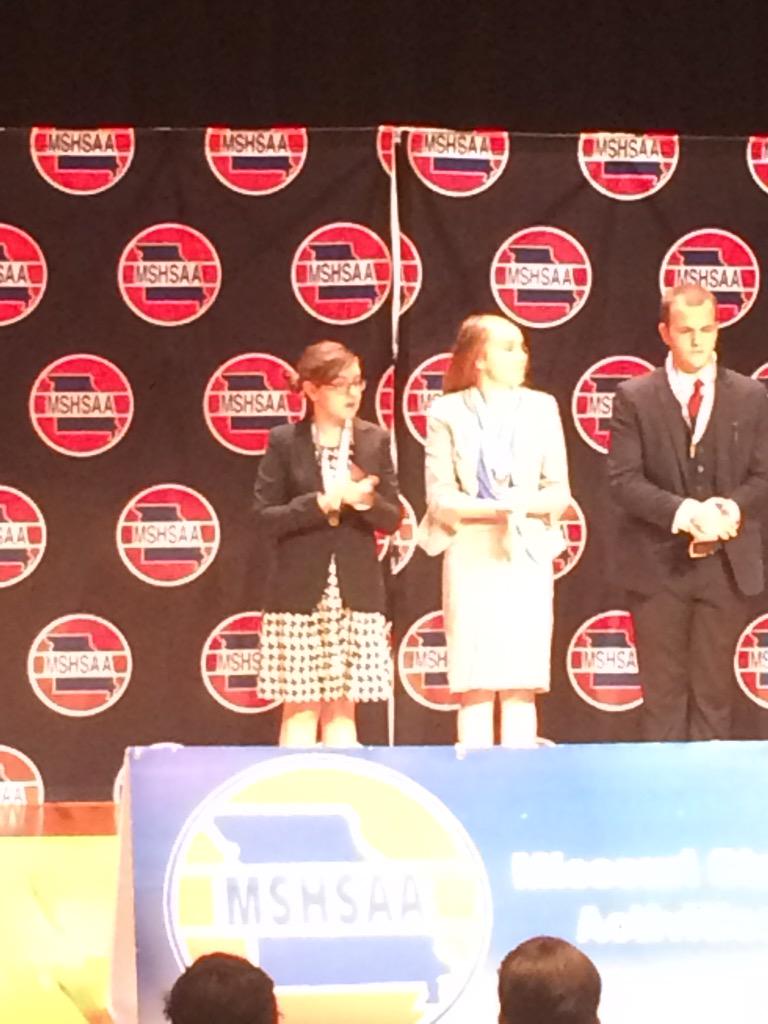 JoelleStL's tweet photo. Zoe Lawson won 4th place MO State for US Extemp speaking! @fhnactivities @FHN_spebate @FHNtoday http://t.co/vbvvDLpWyl
