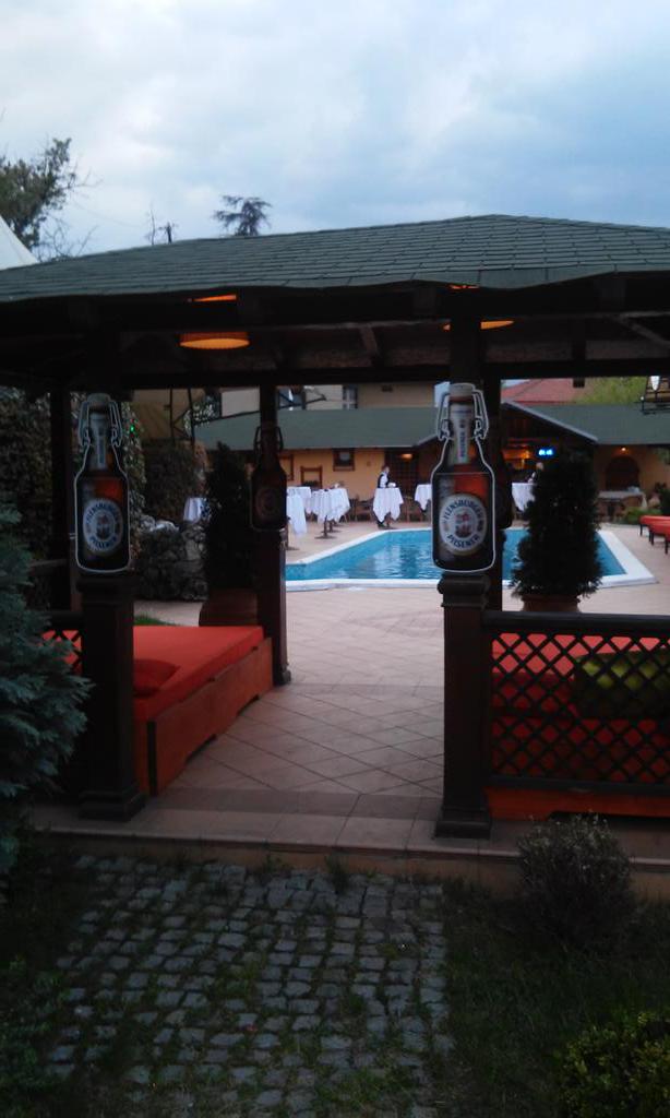 InkicInko's tweet image. Gde god pogledas, tu je flens