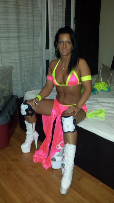 Show Time :) http://t.co/fBoNIIgpey