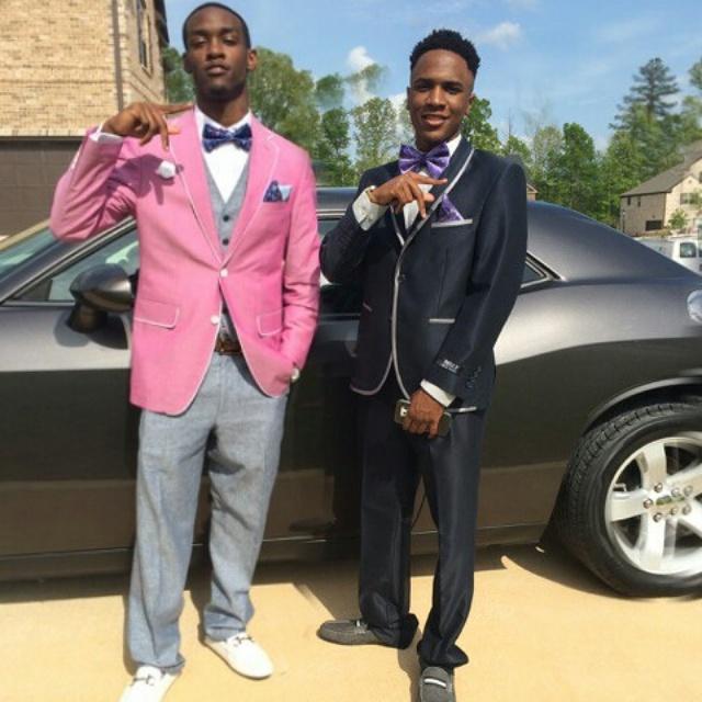 59Heauxs's tweet photo. Me and bro pop out the cutt dabbin๐ฅ๐ฅ#FFnoFendi #prom2k15 #promicide #leavenowitness http://t.co/St2dPgLWE0