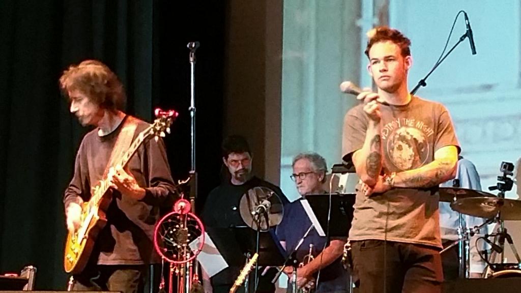 kiev4life's tweet image. Rehearsal for Destroy the Night with James Durbin at Rio in #SantaCruz, #California.   @DurbinRock  #concert