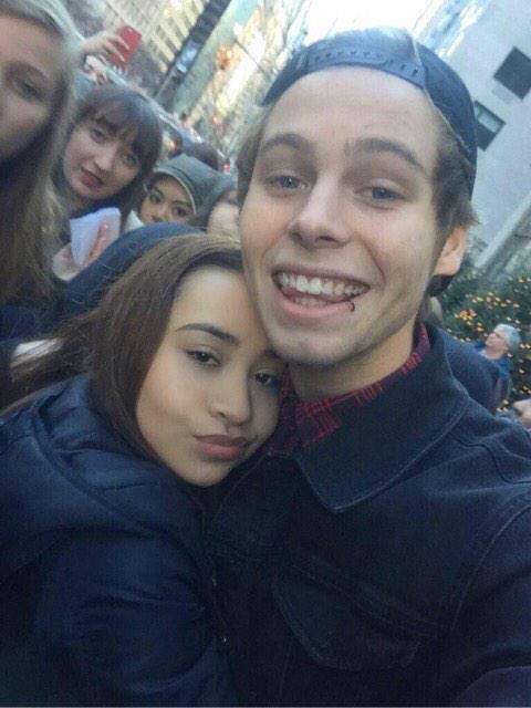 breadsmiling's tweet image. 