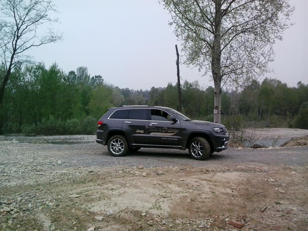 Con @JeepItalia @Jeep a spasso per le #Langhe @SalottidelGusto @castellosanvitt #Jeep #car #offroading