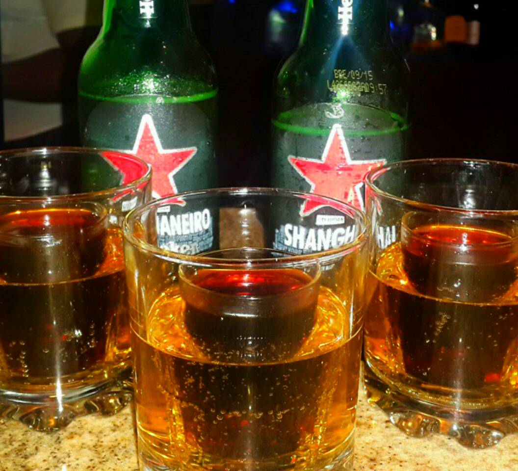 invaderZim93's tweet photo. I'm drinking a #boilermaker at 200 Fifth via @BARTRENDr. #jagerbombs http://t.co/jmHUGoWs4E