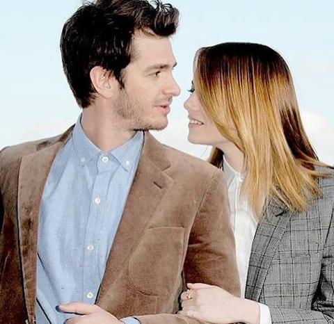 EmmaStoneINA's tweet photo. Hallo selamat pagi, happy sunday! Guys, please dont believe about stonefield's news. Stay on yours. Okay? http://t.co/oSG5u07x42