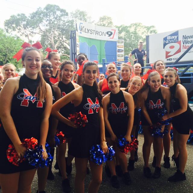 MHSsugarcanes's tweet photo. Ready for the Desoto parade :) http://t.co/StfWhDjsRT