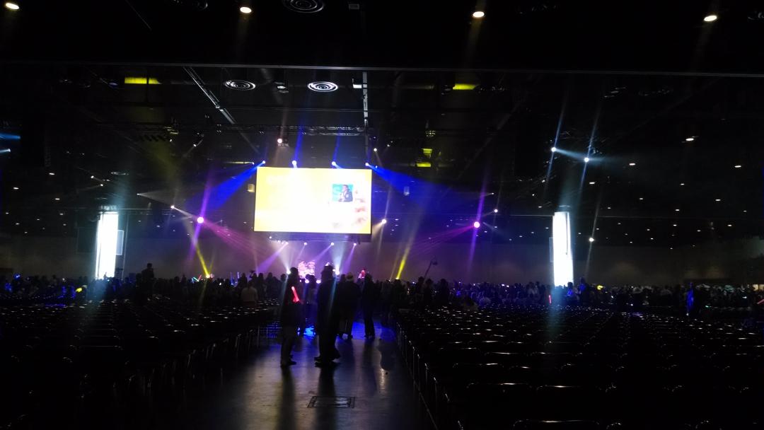 ParkerDeca's tweet photo. HELLO ORLANDO! We made it to the opening session... Let's kick off #DECAICDC with a bang! #WisconsinDECA http://t.co/EFckdlDqym