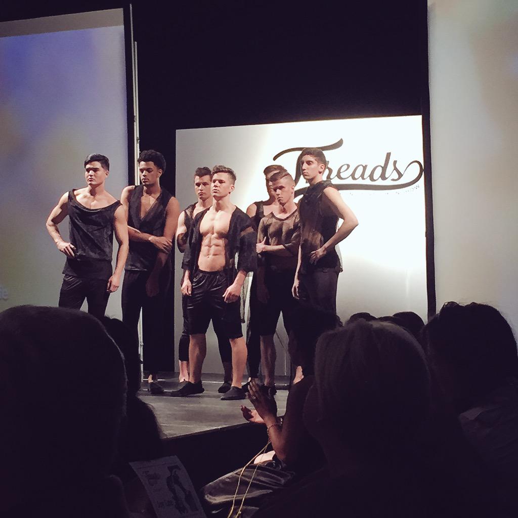 k8erzz's tweet photo. YAS! Had a blast going to my first Threads fashion show #ThreadsCMU http://t.co/eqz4u0wrqd