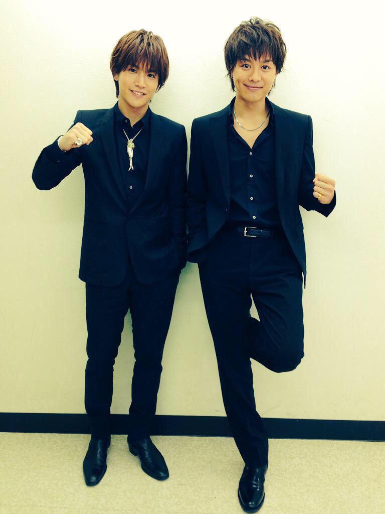 gan_gx's tweet photo. 💛💙💜💚❤️ http://t.co/zchXwbixQd
