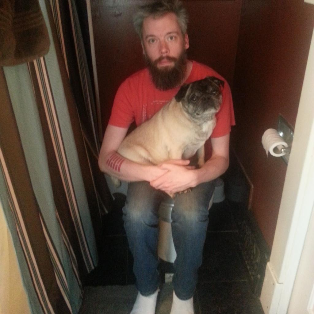 Gallagher2929's tweet photo. The boys watching me get ready #100happydays @chrisbehindbars http://t.co/Iq6J85siV3
