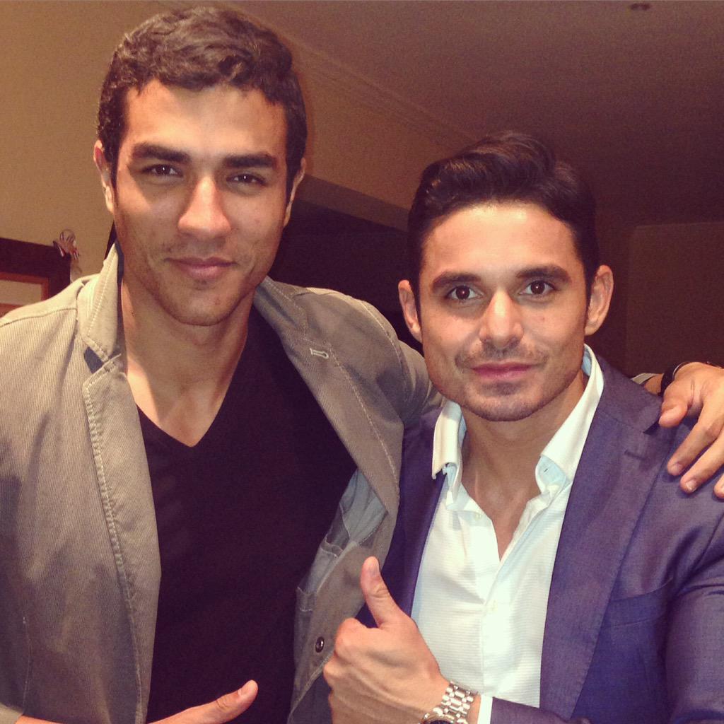 robinduran20's tweet photo. Que bueno es encontrarme a mi bro @DayronCh en miami uno de mis mejores amigos y soon por panama! te esperamos mi bro http://t.co/ESHbauM0d1