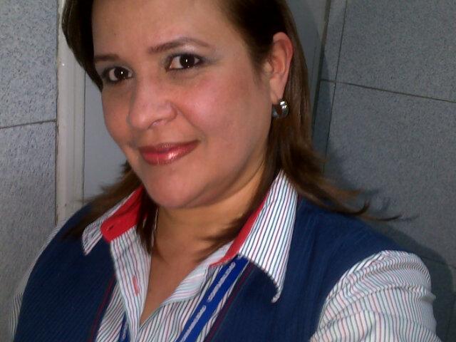 JANETHNET's tweet image. En el banco