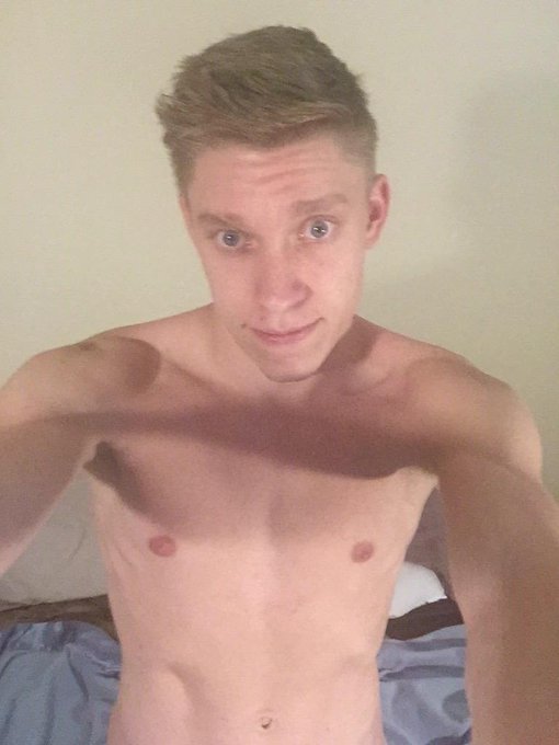 Let's chat http://t.co/9ab79bBjZX #gay #xxx #camshow http://t.co/GccXuGUgbb