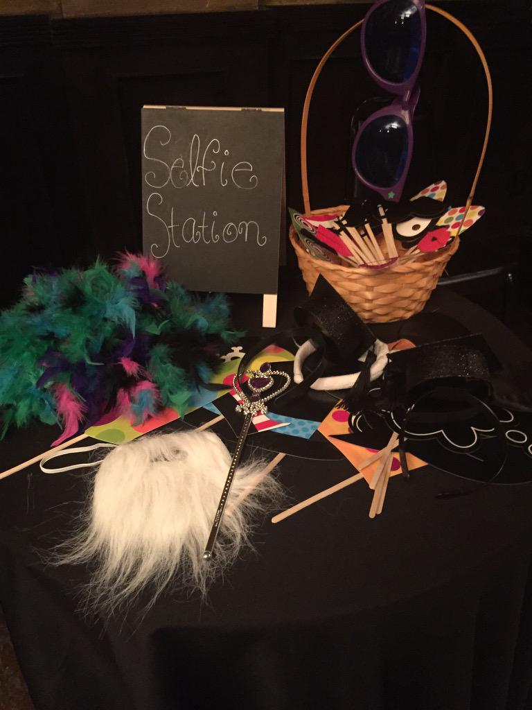 DVPROM2015's tweet photo. GET PUMPED http://t.co/Ro3kAo5okd
