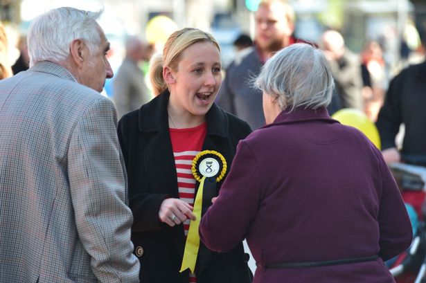 Sunday_Mail's tweet photo. #GE2015 Youngest SNP candidate says Labour are in panic as she takes on Douglas Aelxander
http://t.co/2STJRFyCu6 http://t.co/BfgbGhYC6C