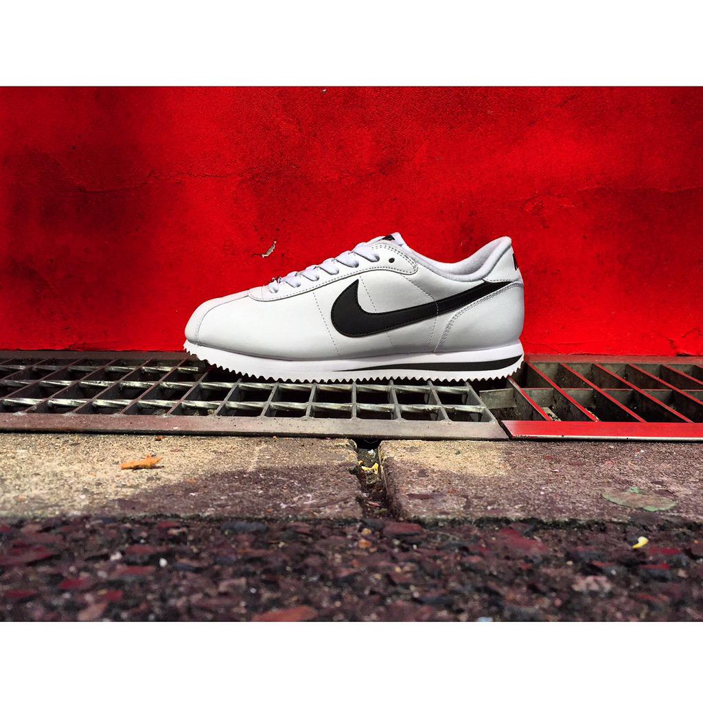 TAO_time's tweet photo. #NIKE #CORTEZ #LEATHER #sneakers #sneakerhead #sneakerfreak #kicks #todayskicks #footcollector #KICKCHECK http://t.co/qz982tLjip