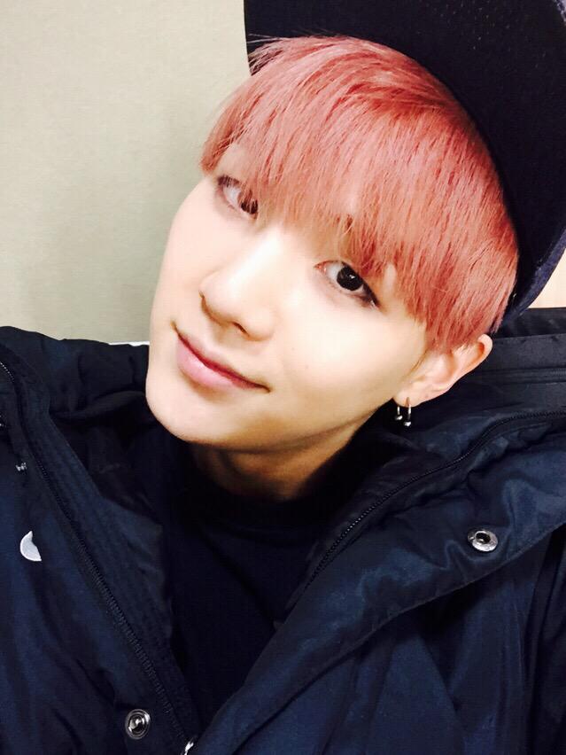 bts_1101's tweet photo. お爺ちゃん今回色気どうしたの…ｶﾞﾀｶﾞﾀ http://t.co/OYMrZiXEZP