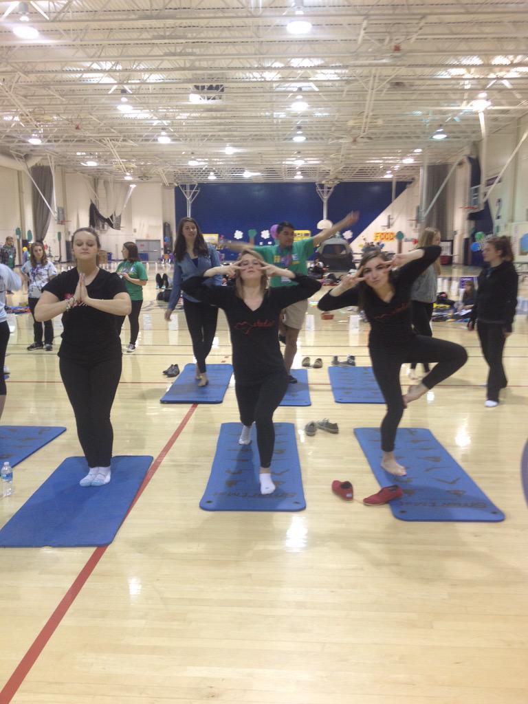 MUMeladies's tweet photo. Some late night yoga #murelay http://t.co/5UMg2Rsp4V